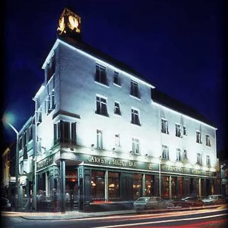 Thirteen On The - Eyre Square