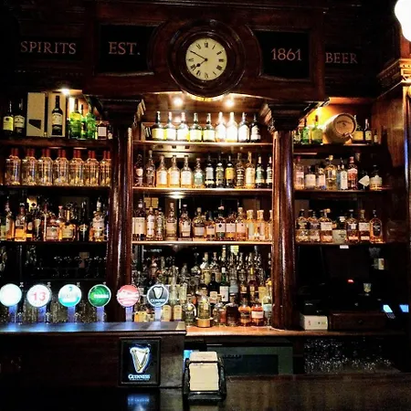 Thirteen On The - Eyre Square Hotel