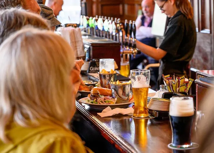 מלון Thirteen On The - Eyre Square