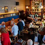 Thirteen On The - Eyre Square Hotell