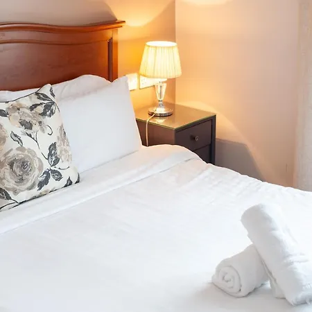 Thirteen On The - Eyre Square 3* غالواي