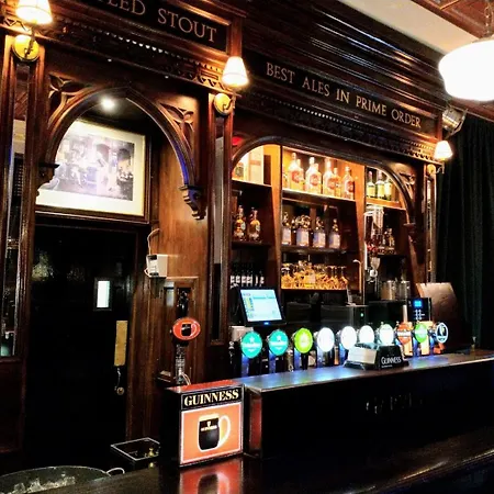 فندق Thirteen On The - Eyre Square