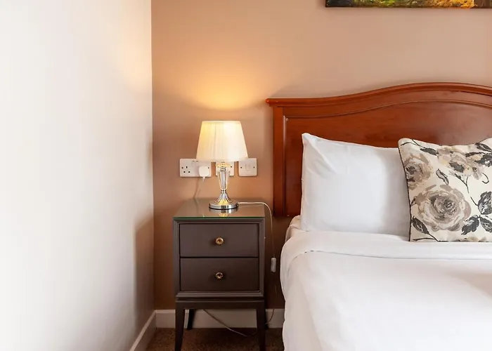 Hotel Thirteen On The - Eyre Square