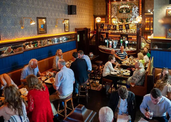 Thirteen On The - Eyre Square Hotel