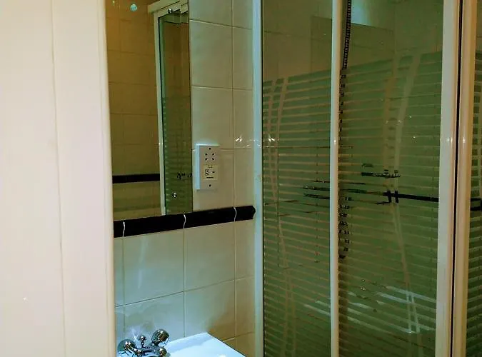 Thirteen On The - Eyre Square