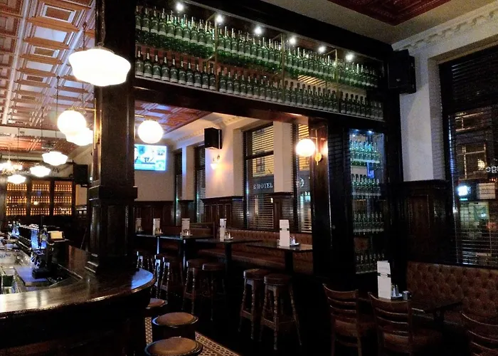 Thirteen On The - Eyre Square Hotel