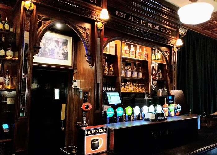 Hotel Thirteen On The - Eyre Square