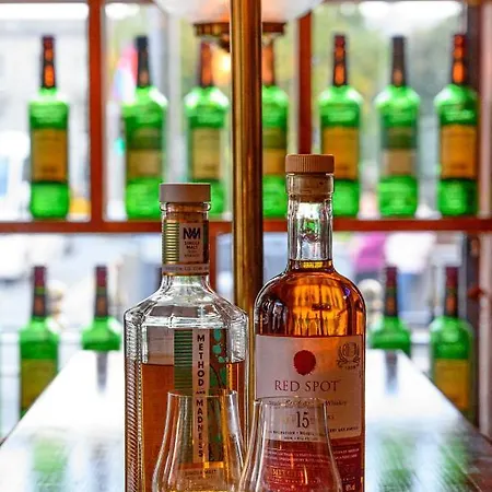 Thirteen On The - Eyre Square Голуэй