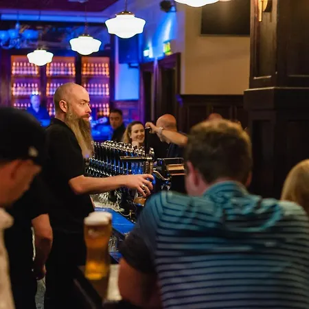 Отель Thirteen On The - Eyre Square Голуэй