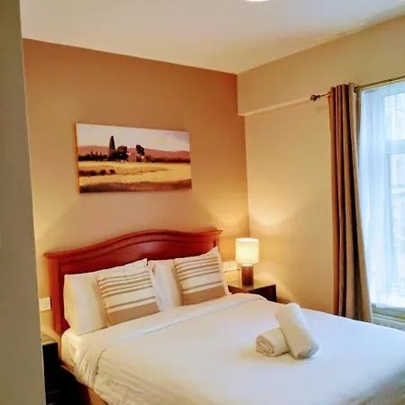 Thirteen On The - Eyre Square