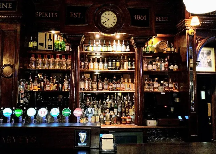 Thirteen On The - Eyre Square Hotel